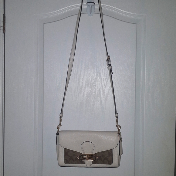 Coach Handbag - Picture 2 of 7